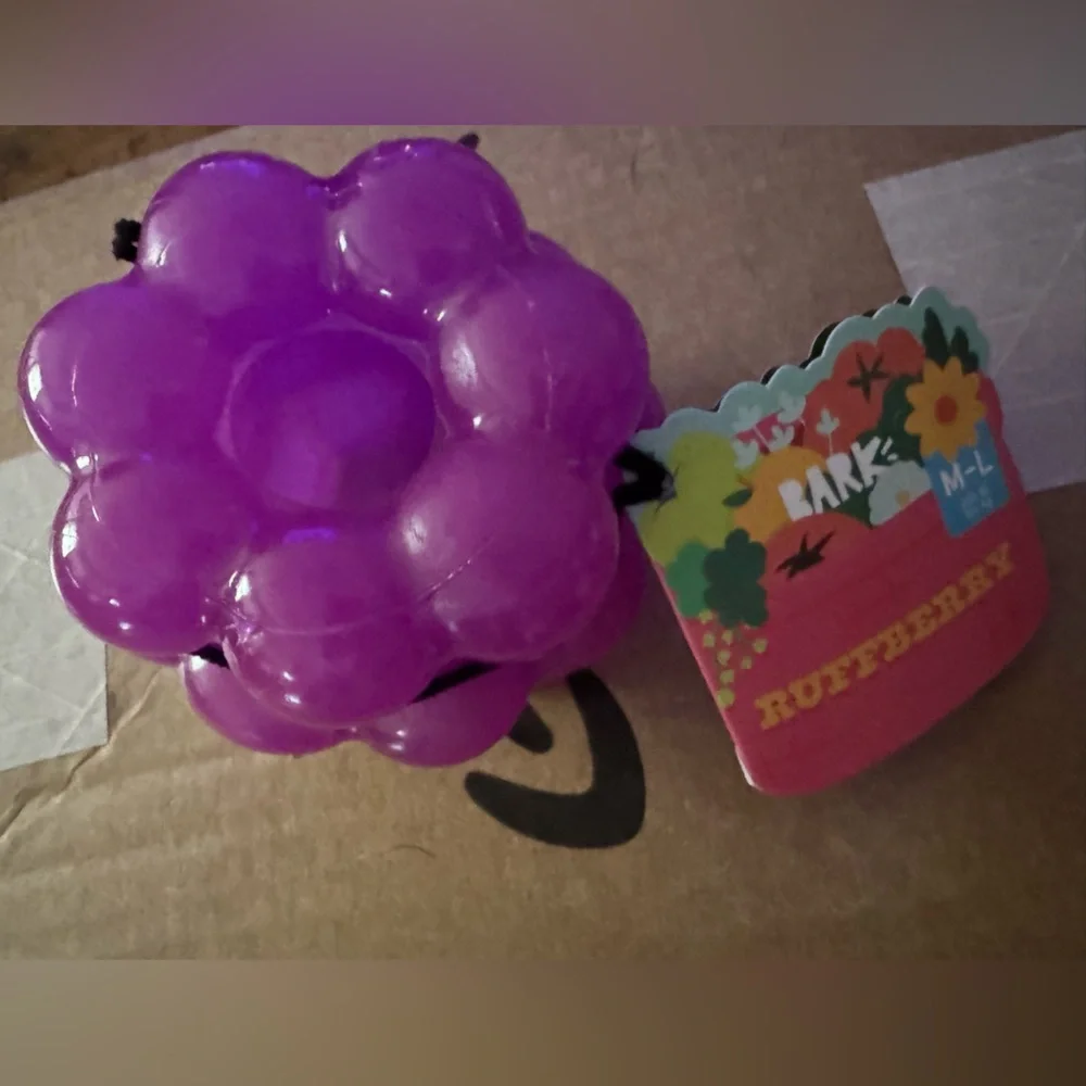 Bark Box Super Chewer solid rubber grapes treat dispensing M-L dog toy NEW